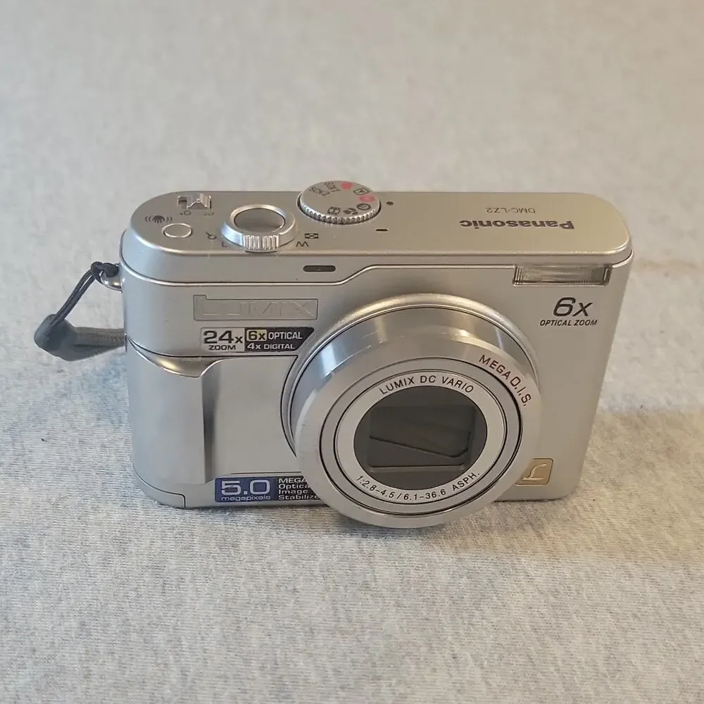 Panasonic LUMIX DMC-LZ2 5MP Silver Compact Camera 6x Zoom, Case, Tested Works
